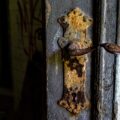Nettoyer une clé rouillée efficacement