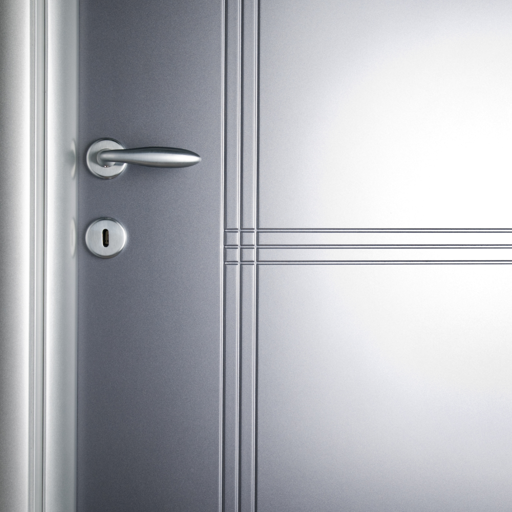 porte fermee qui tourne dans le vide